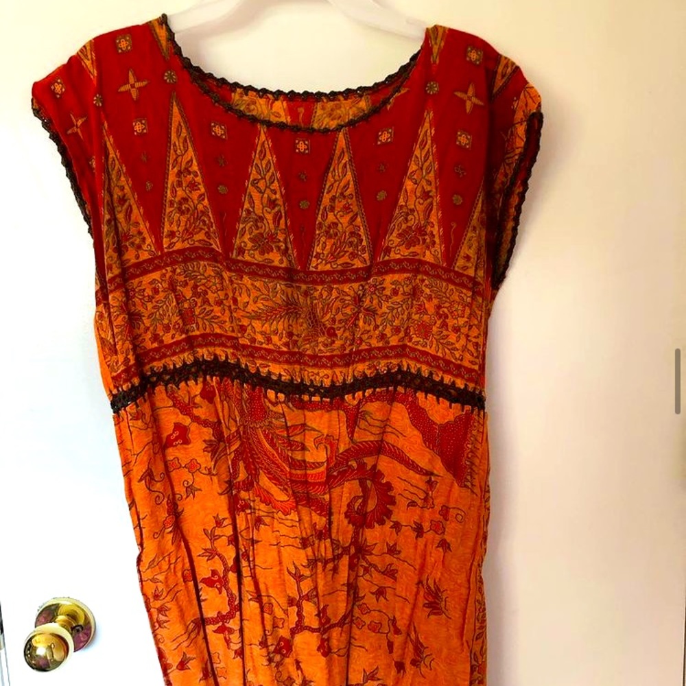 Indonesian dress